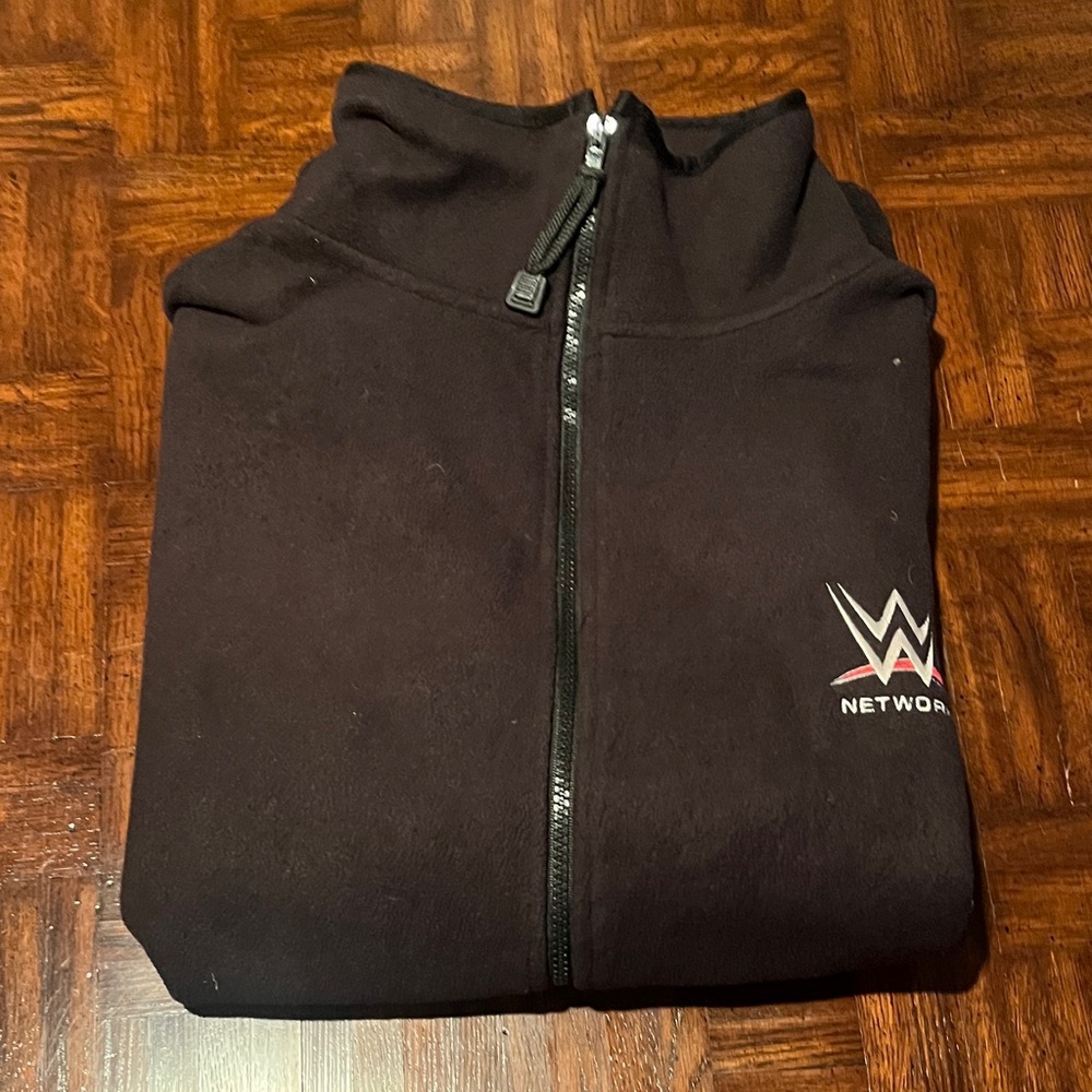 WWE Black Fleece Jacket with scratch logo - Large - Small Fabric blemish/Shoulde